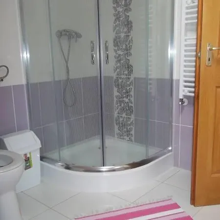 Szilvia Vendeghaz Guest house *